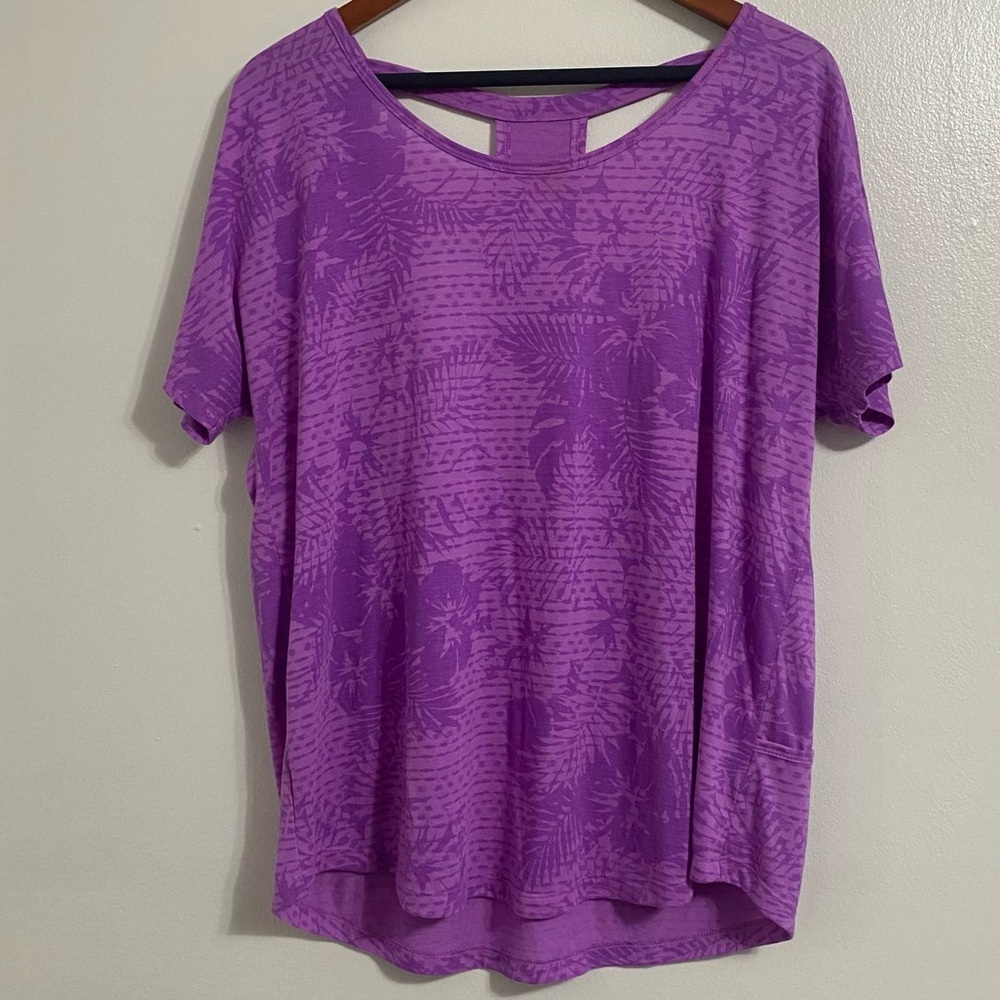 Xersion Athletic Open Back Short Sleeve Tropical Floral Purple Top Size L